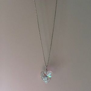 Silver heart pendant necklace